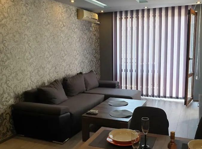 Апартаменты Mitprot Panorama Bay 2 Luks 102